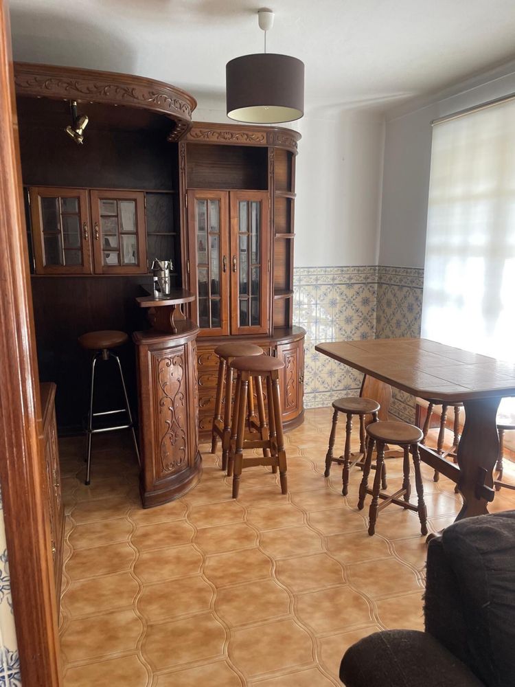 Movel critaleira com bar