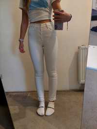 skinny.  .   jeans