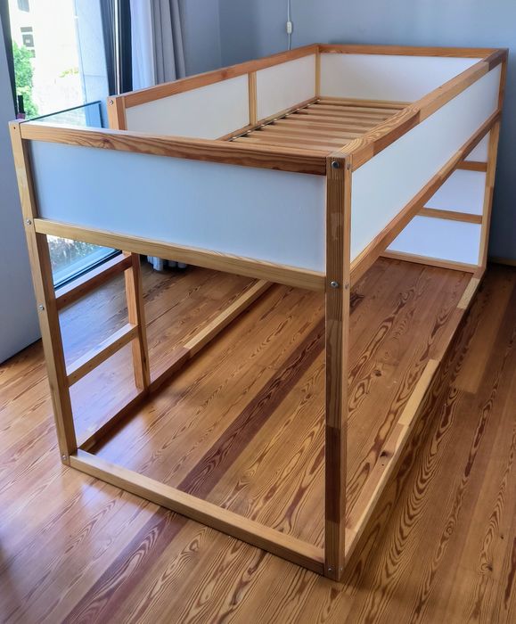 Cama infantil reversível IKEA Kura