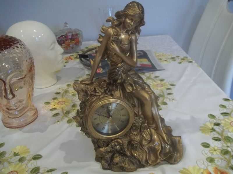 stary zegar kobieta