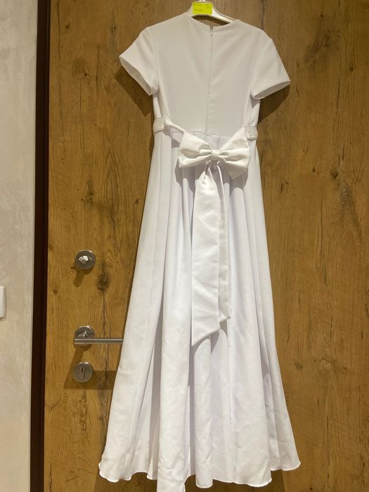 Suknia komunijna plus dodatki rozm.140-146 cm