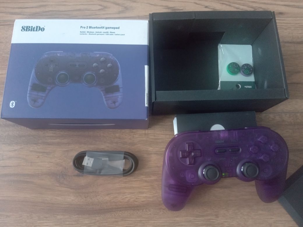 Kontroler Bluetooth 8Bitdo Pro 2 - do komputera Switch z systemem Wind