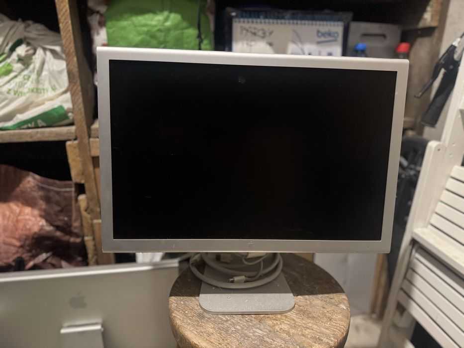 (Rezerwacja) 2x monitor Apple Cinema Display 20’’ A1081
