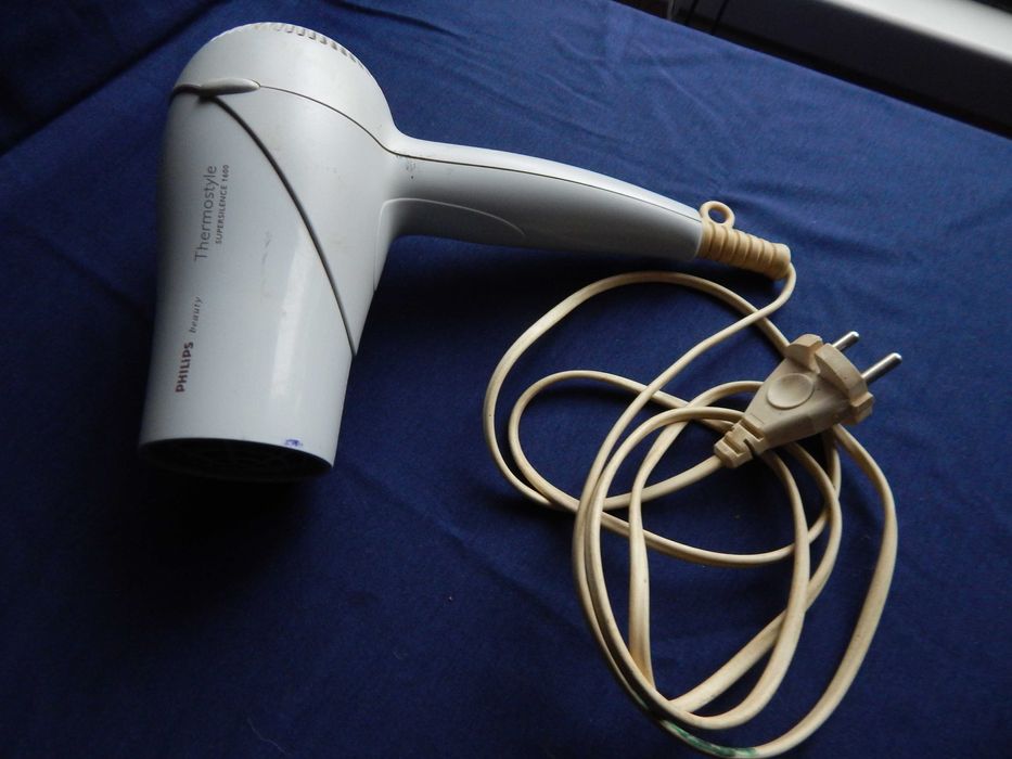 Фен  PHILIPS beauty  Thermostyle supersilence 1600