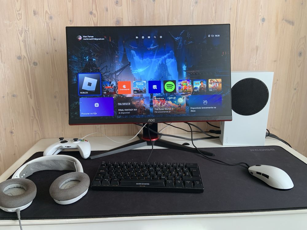 Monitor gamer da marca aoc