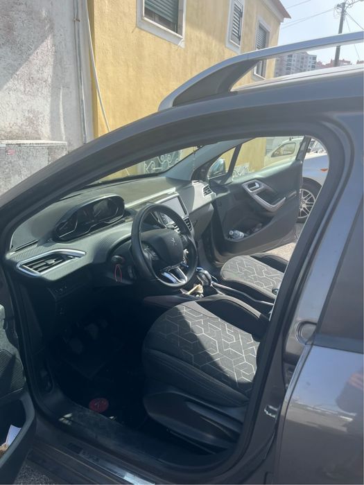 Peugeot 2008 1.2 Style