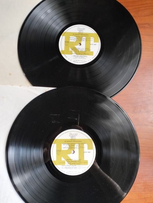 Disco de vinil duplo LP Super 30 Êxitos da Música Portuguesa