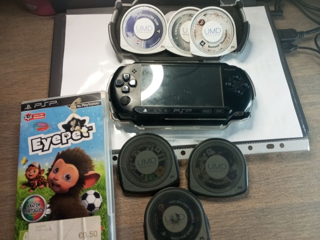 PSP , jogos físicos em muito bom estado