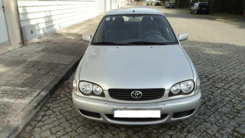 Toyota Corolla E11 1.4 3P 2001 - Para Peças