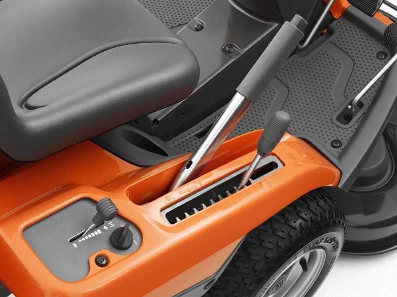 Traktorek Ogrodowy Kosiarka Husqvarna 214TC Moc 18KM