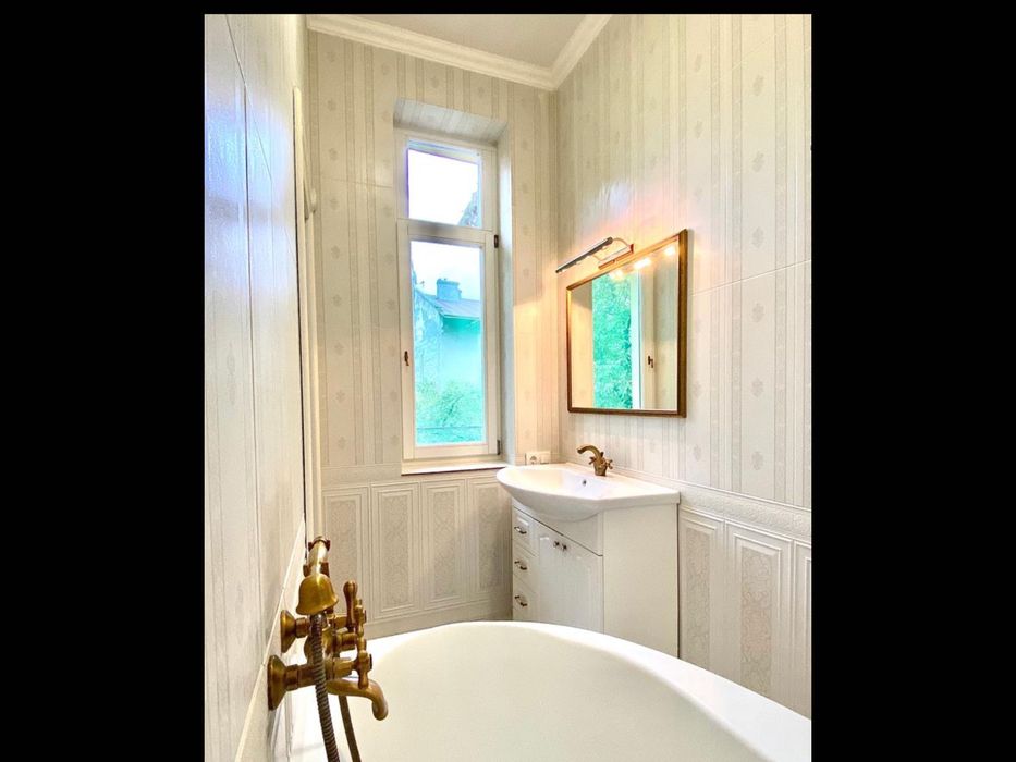 Оренда 3-кімнатної квартири 92 кв. м по вул. Вишенського у Львові