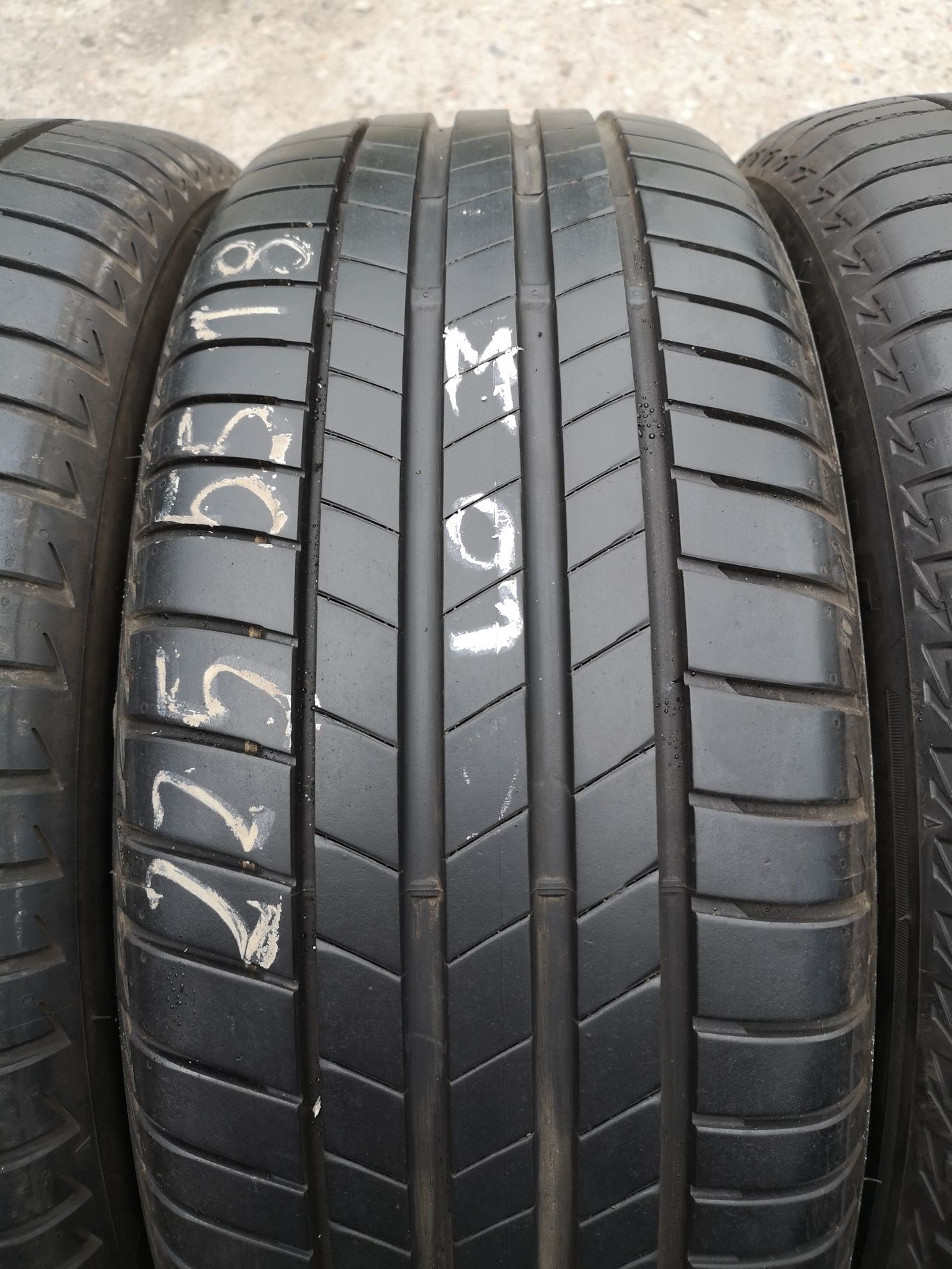 Opony letnie 225/55/18 Bridgestone 4szt 6,5mm 2019r