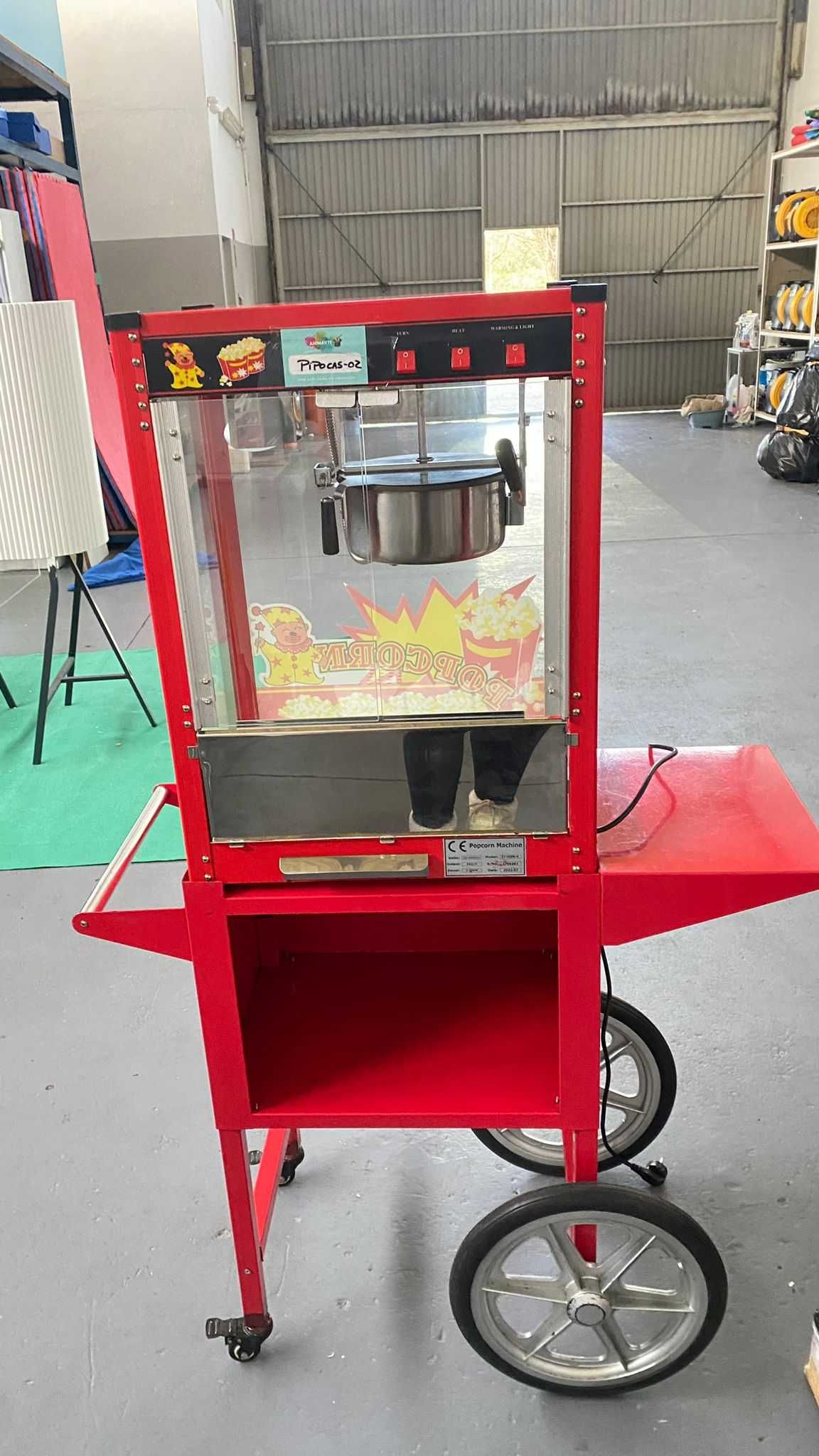 Máquina de Pipocas com carrinho