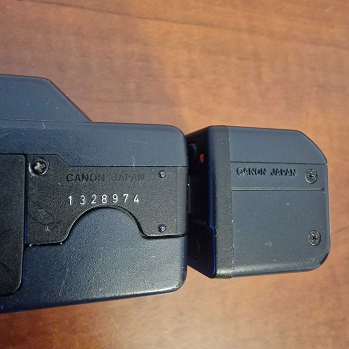 Canon MC (1984 ) + lampa błyskowa + film