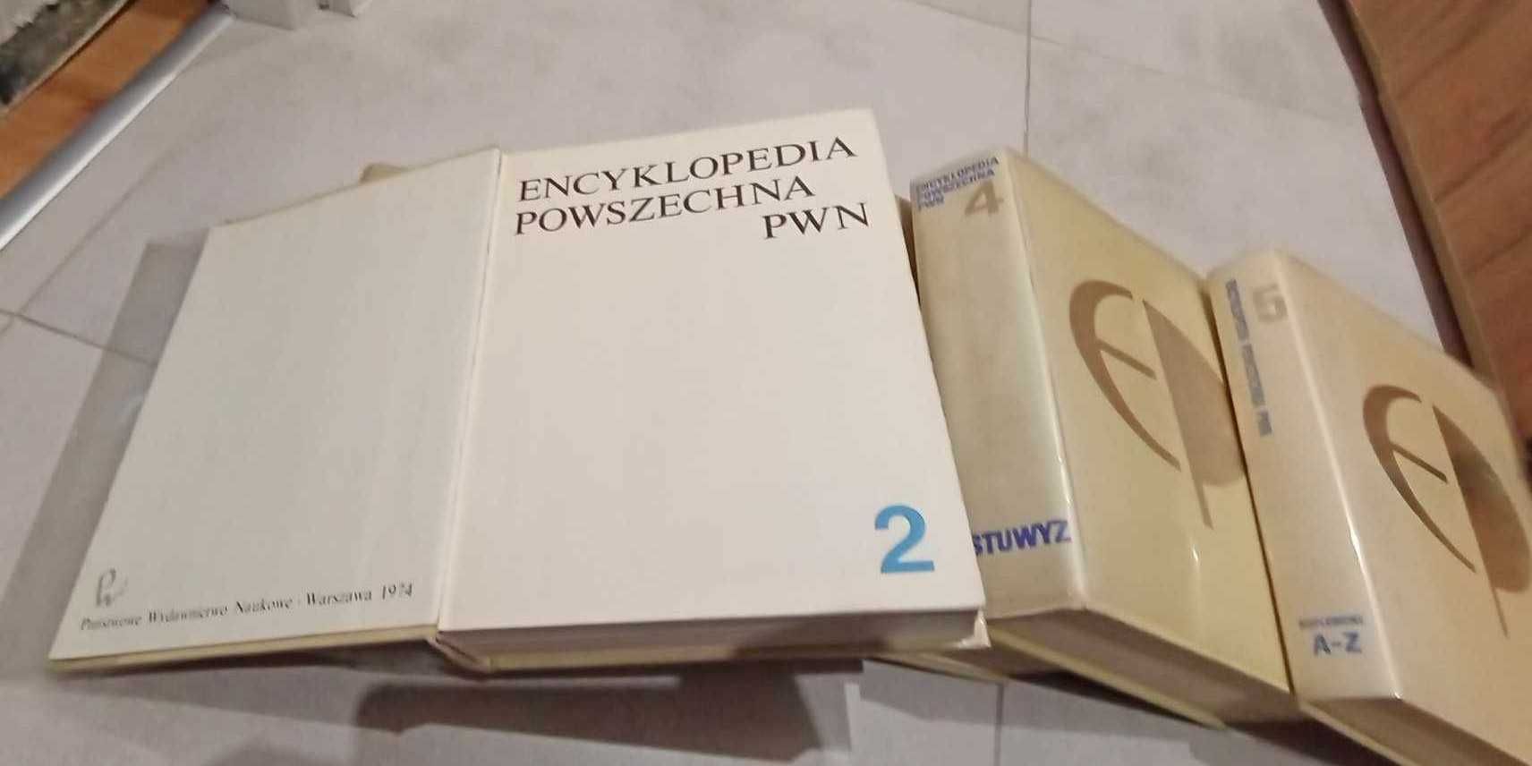 Encyklopedia Powszechna PWN 5tomów.