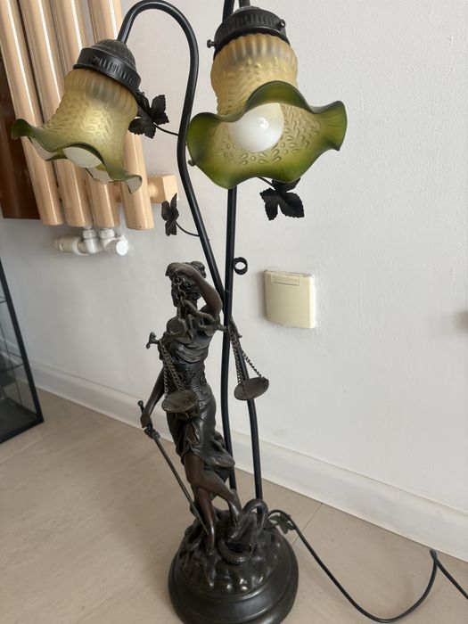 Lampa stojaca wys 70 cm