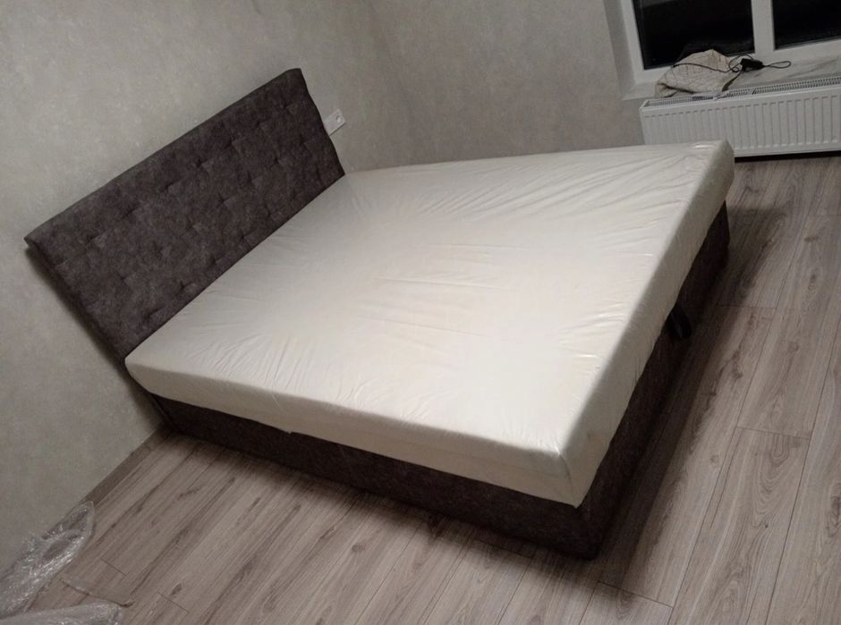 Акційні ліжка з матрацом!