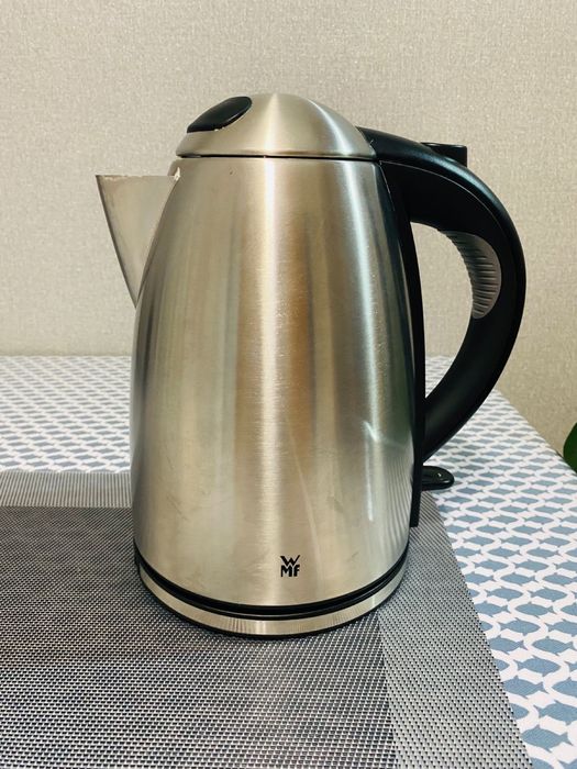 Електричний чайник WMF 1.7 л
