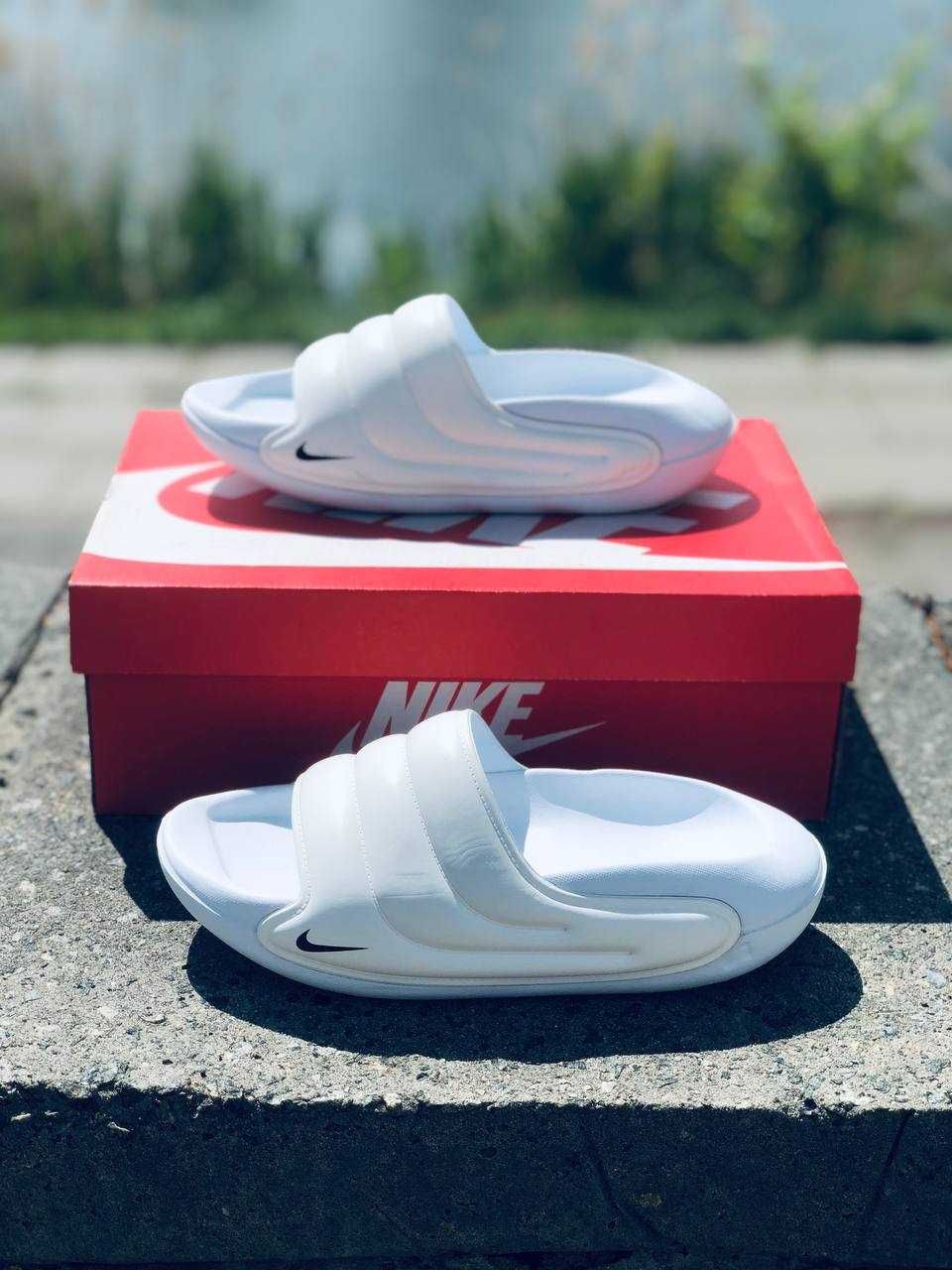Шльопанці Nike Calm Slide жіночі курортні Light White. Тапочки Найк