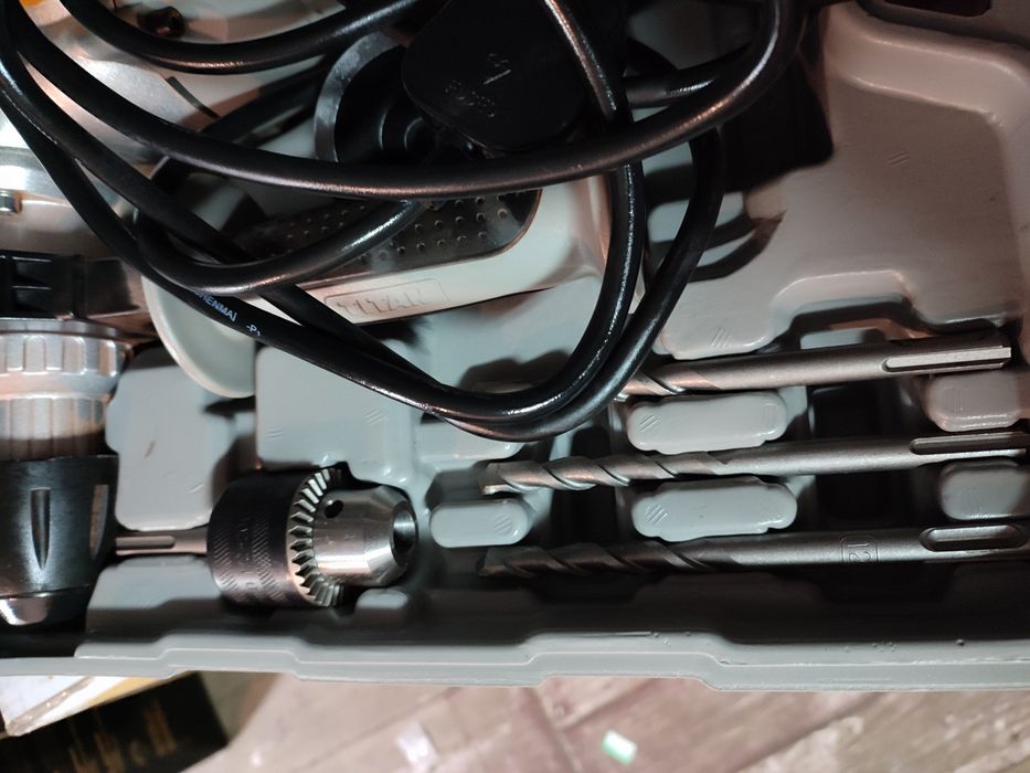 Перфоратор з Англії