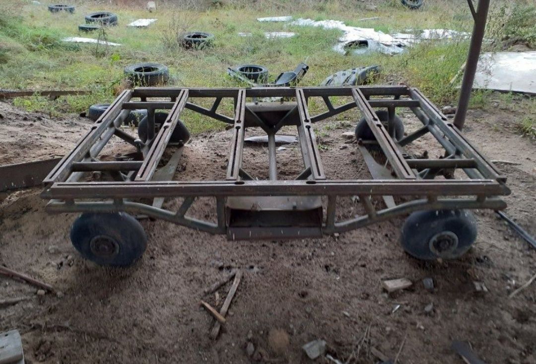 Zabytkowy Wózek do transportu bomb