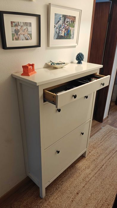 Sapateira IKEA ótima arrumação