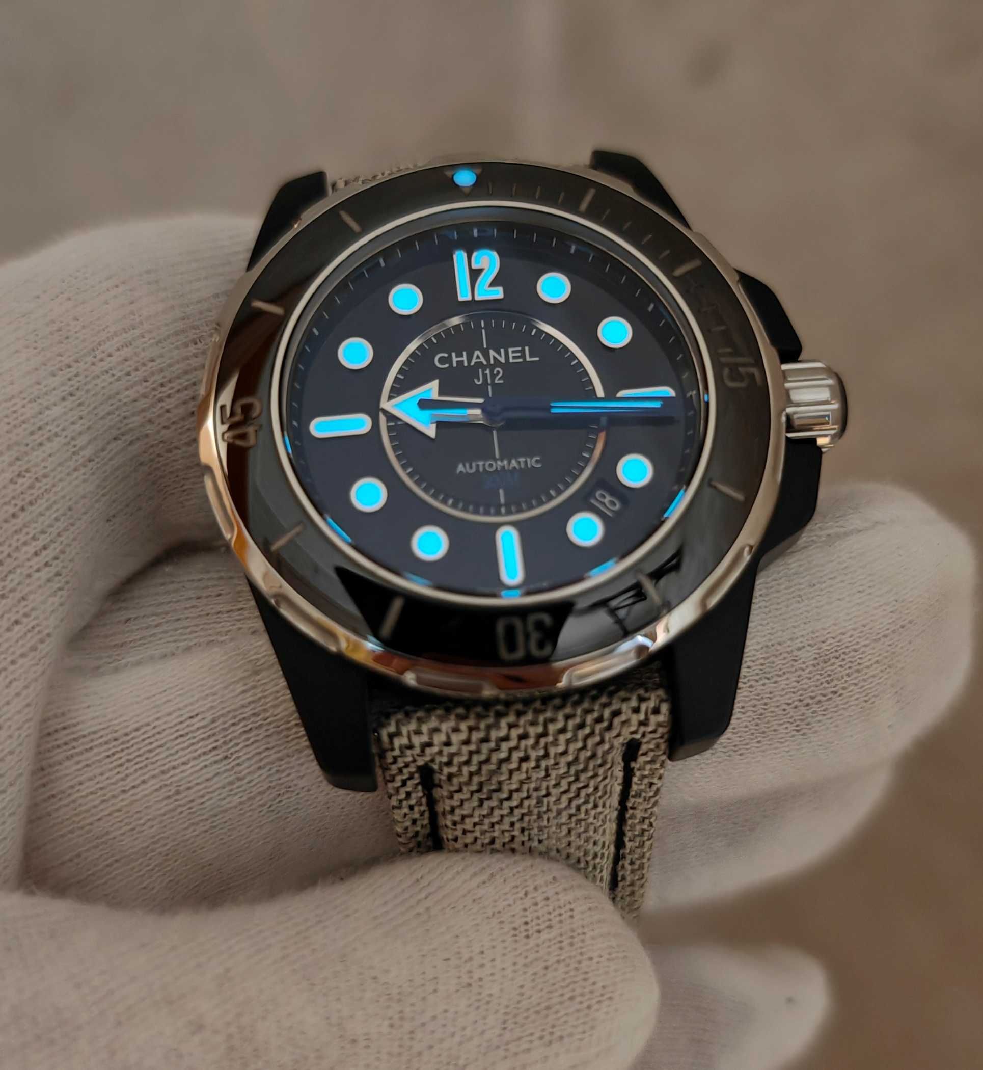 Чоловічий годинник CHANEL J12 Marine 300m 42mm H2558 Black Automatic