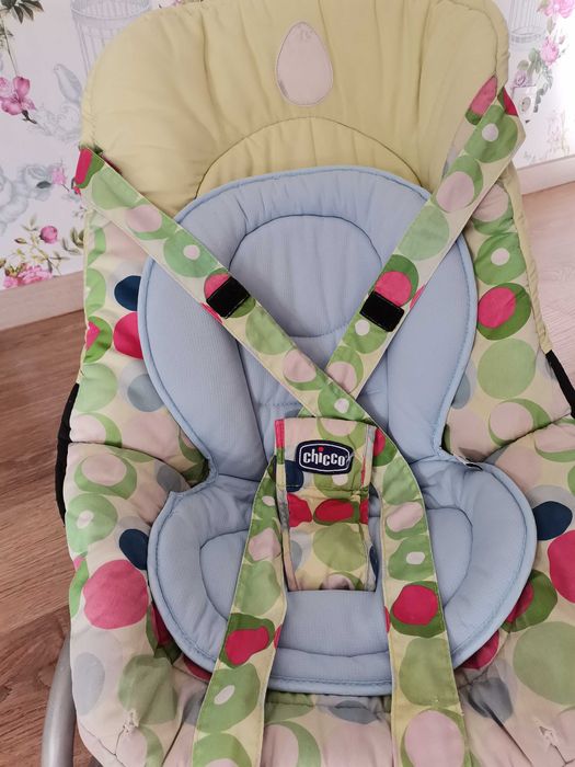 Cadeira refeição Chicco + Espreguiçadeira Chicco