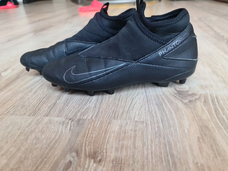 Бутси Nike Phantom 40 р рукавиці захист Venum Lev sport