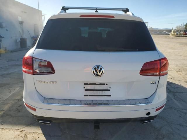 Volkswagen Touareg 2013 3.0 дизель