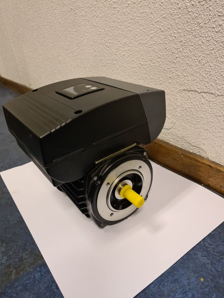 Silnik Grundfos MGE 71B2-14FT86-C