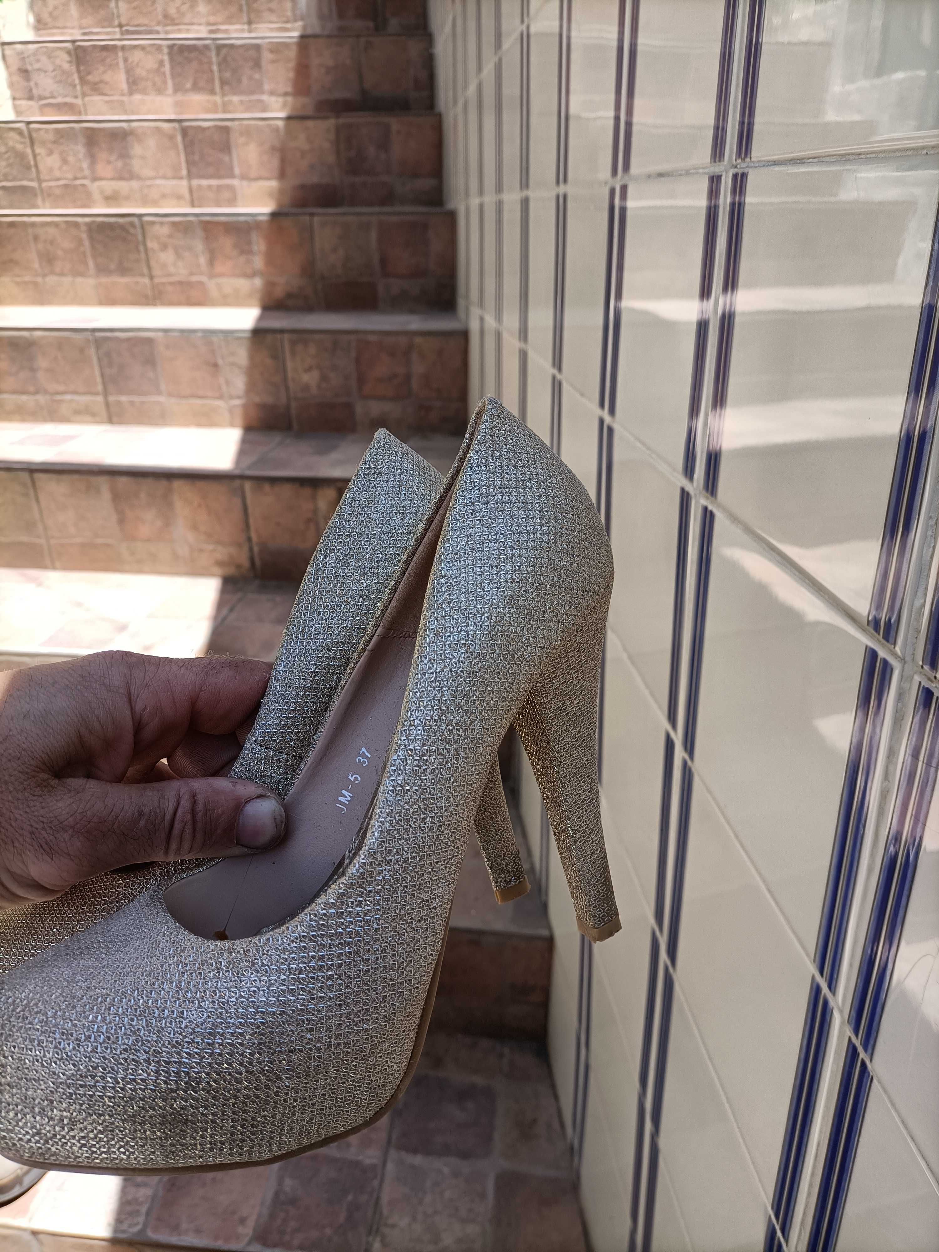 Sapatos senhora pouco uso