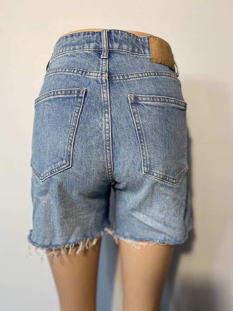 Krótkie spodenki damskie jeansowe H&M rozmiar S (36)