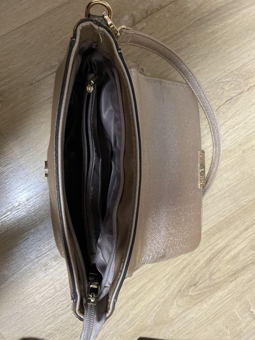 Віддам сумку до платної об’яви