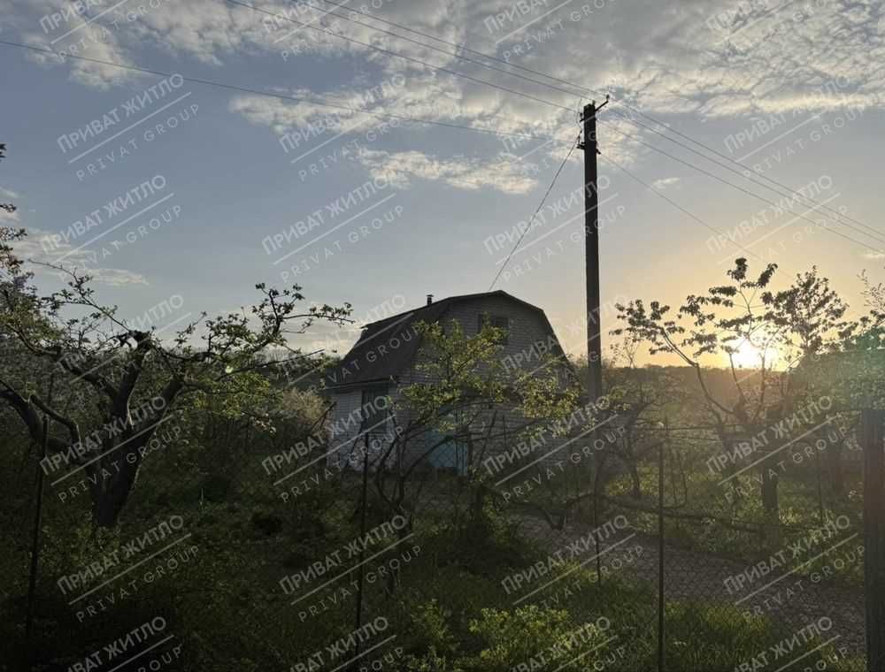 Продається дача на Вороніна