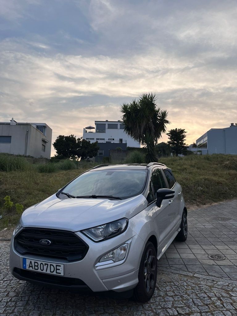 Ford EcoSport ST Line com garantia da marca até junho 2027