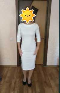 Біла сукня стрейч розмір 36 , 38 можна весільне