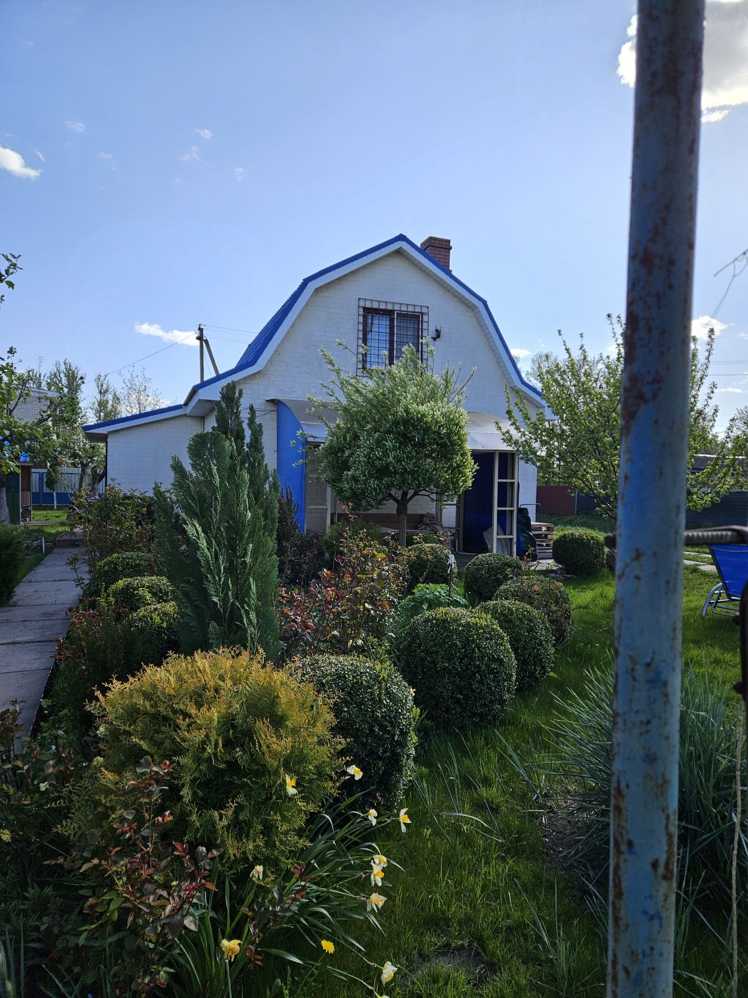 Дом.     Просто рай у воды