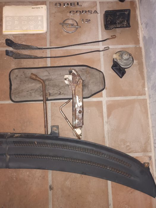 peças para Opel Corsa b 1.5 de 1994 a 1999
- grelhas pára-brisa