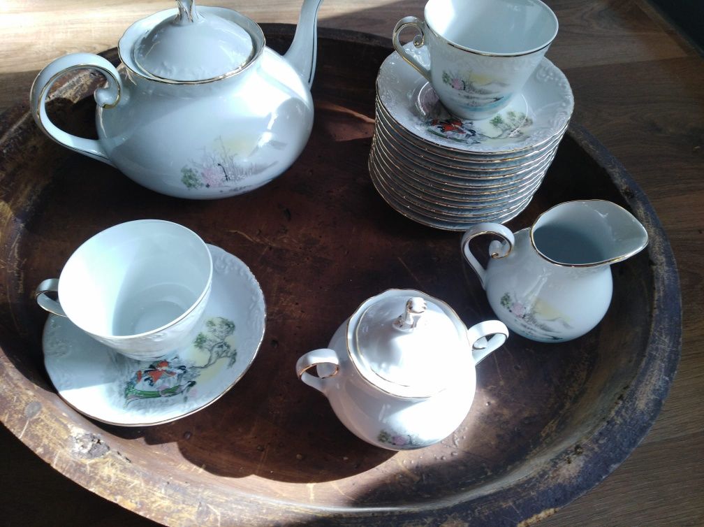 Conjuntos de chá e café semi novos