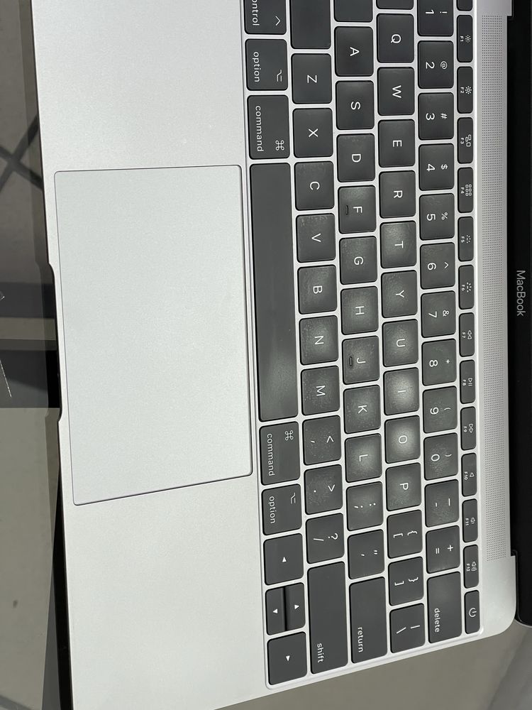 Macbook 12 2017 р.