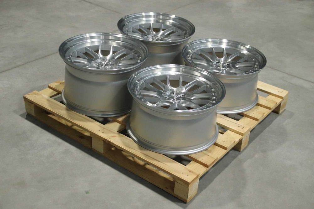 !OUTLET! Felgi Japan Racing JR40 19x9,5 + 19x11 ET22 5x114,3 Silver