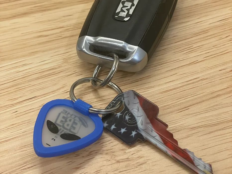 Porta-palheta de Guitarra para Chaveiro V2