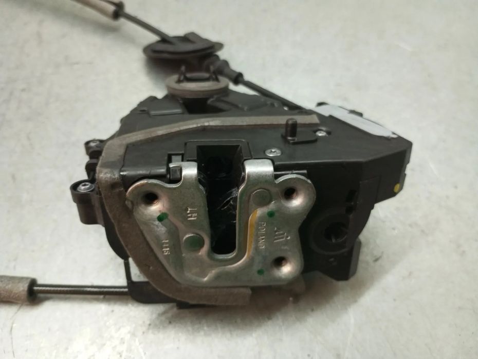 Pistola do fecho da porta trás esquerda RENAULT Captur II