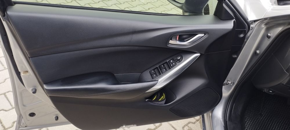 Mazda 6 Sport 2014 Silver 2.5L
Авто як приїхало з США заводилось і їха