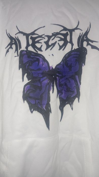 Bluza biała z motylem