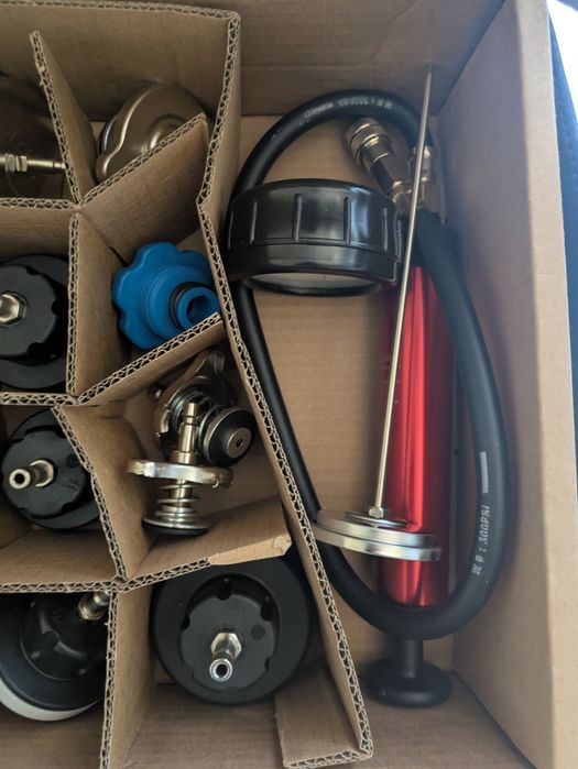 Conjunto universal teste pressão radiador e fugas
