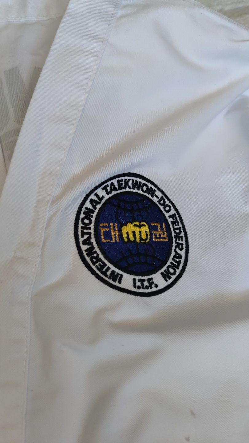 Dobok taekwondo rozmiar 134