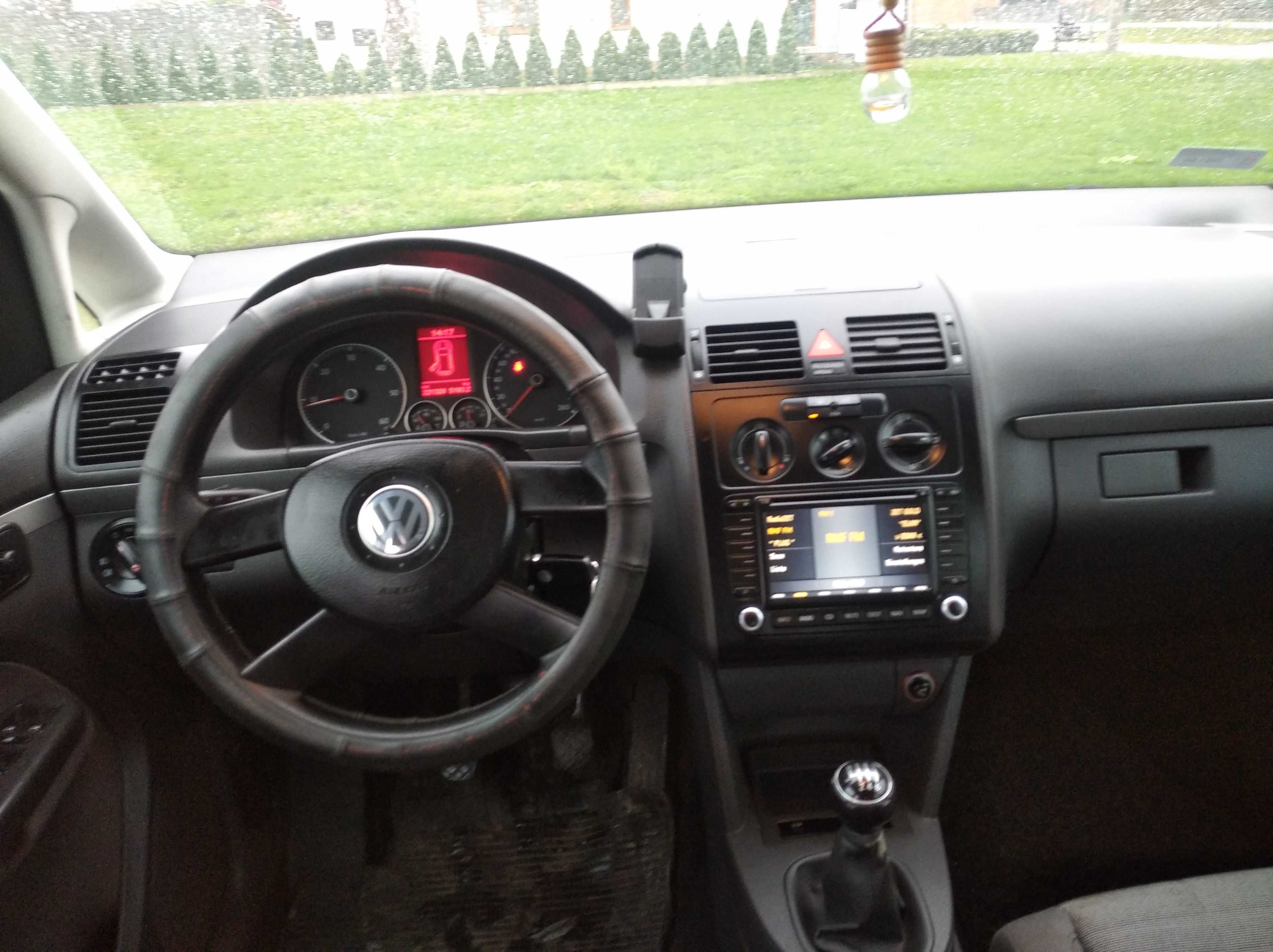 VW Touran 2,0 tdi
