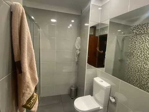 Quarto para Arrendar – Ótima Localização e Conforto!